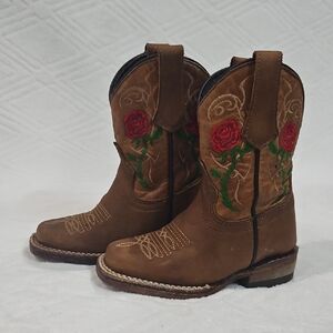 Silverton Kids Rose All Leather Square Toe Boots | Size 8